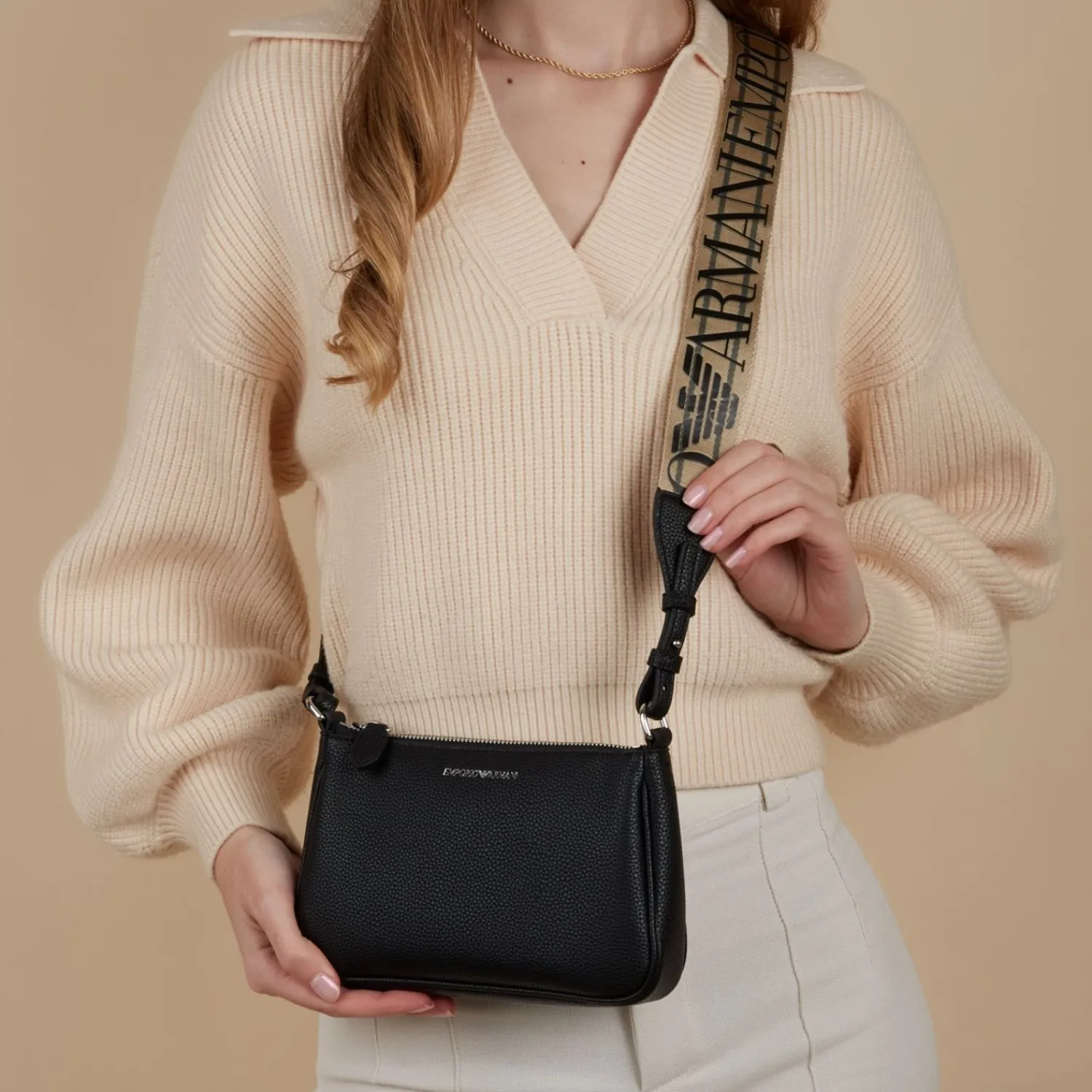 Emporio Armani Schoudertas