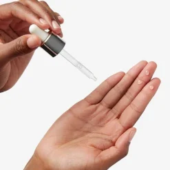 Kiehl’s Kiehl'S Duidelijk Corrigerende, Duidelijk Corrigerende Oplossing Voor Donkere Vlekken