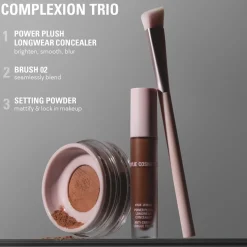 KYLIE COSMETICS Power Pluche Borstel