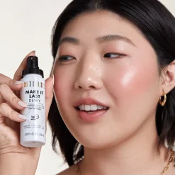 Milani Dewey Finish-Setting Spray