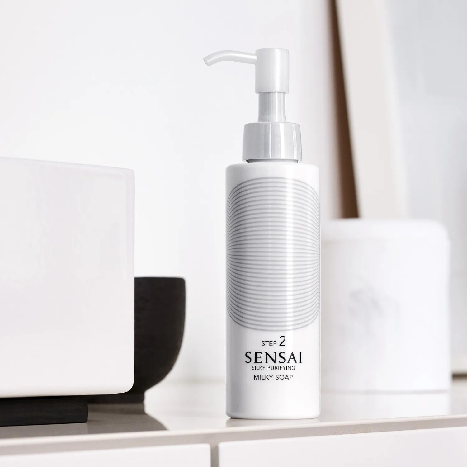 SENSAI Silky Purifying Milky Soap