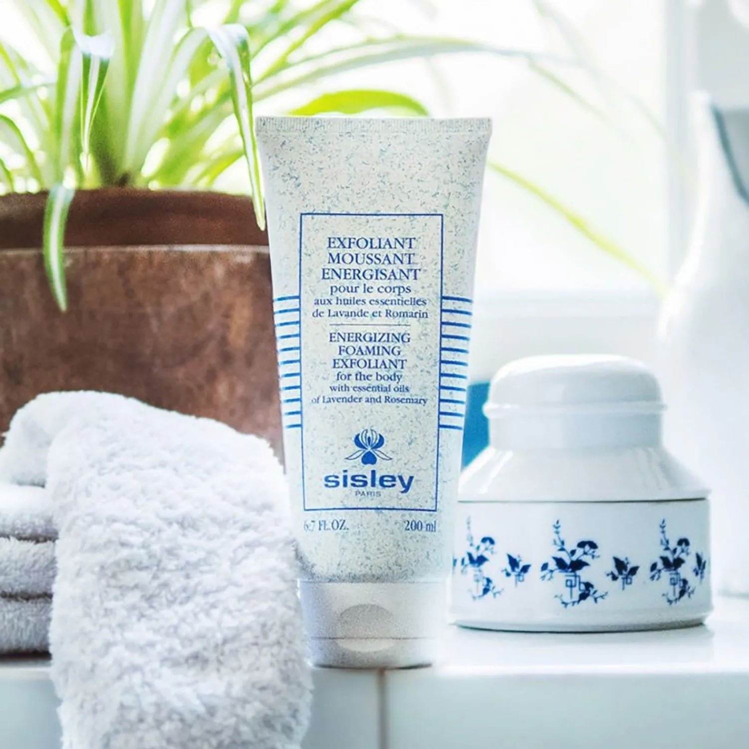 Sisley Energiserende Schuimende Exfoliant